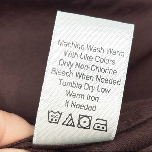 New COLDWATER CREEK Women’s Brown Tuck Front Button Up Long Sleeve Shirt Size M - Picture 8 of 9